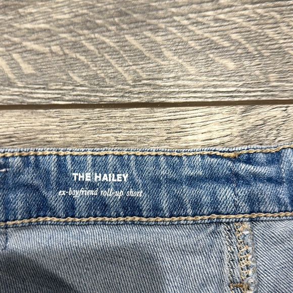 • AG Adriano Goldschmied • Women’s The Hailey Ex Boyfriend Roll Up Shorts 24 - Picture 4 of 6